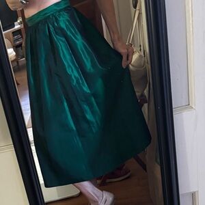 ☘️ Vintage 80s Emerald Green satin taffeta  midi / maxi skirt Sz Sm ☘️